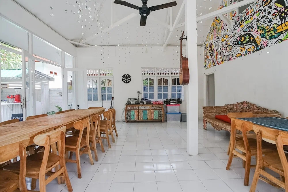Foto - Indopurejoy House - Komala Indah Cottages - Hostel