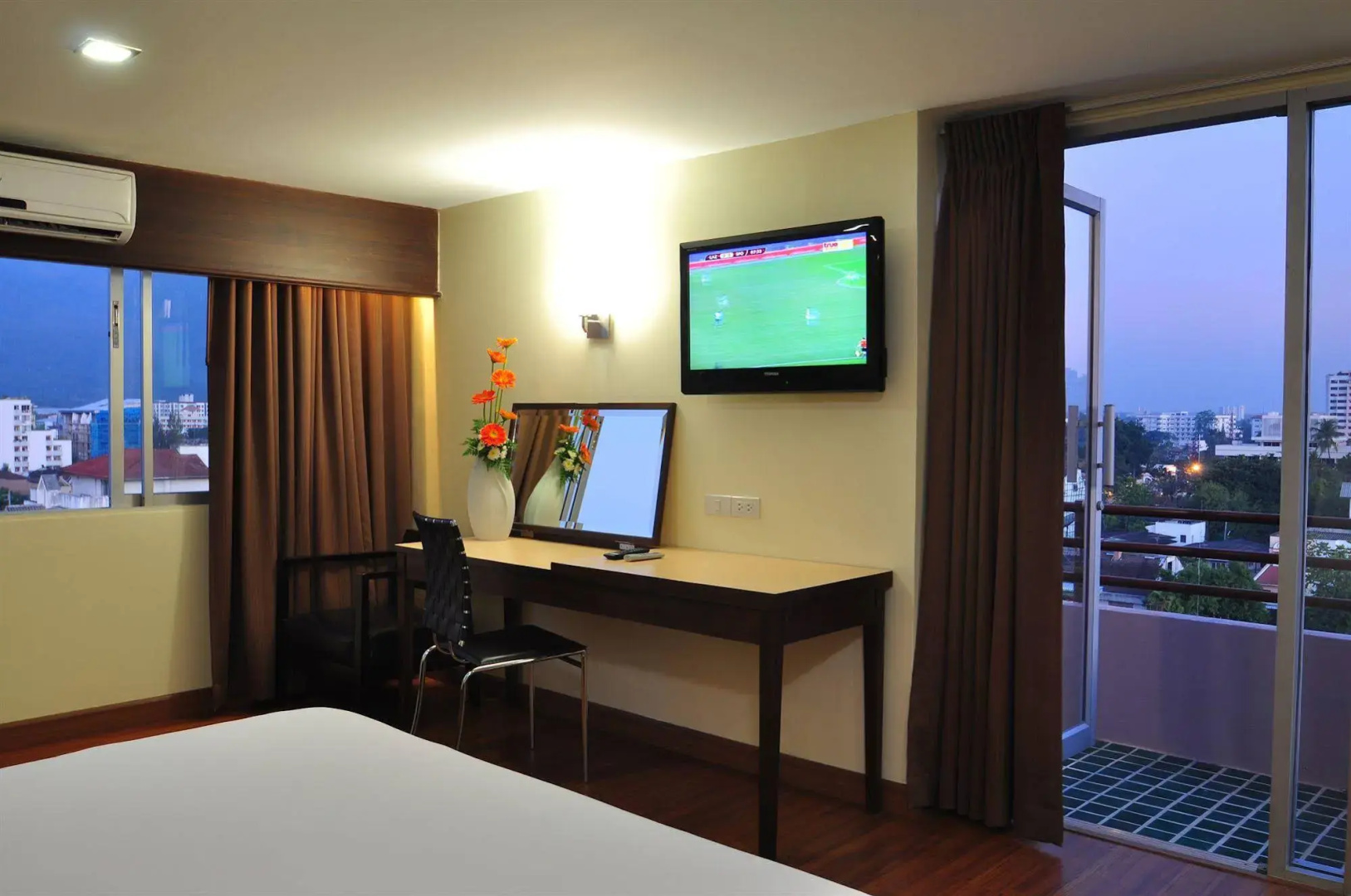 Photo - Mayflower Grande Chiang Mai