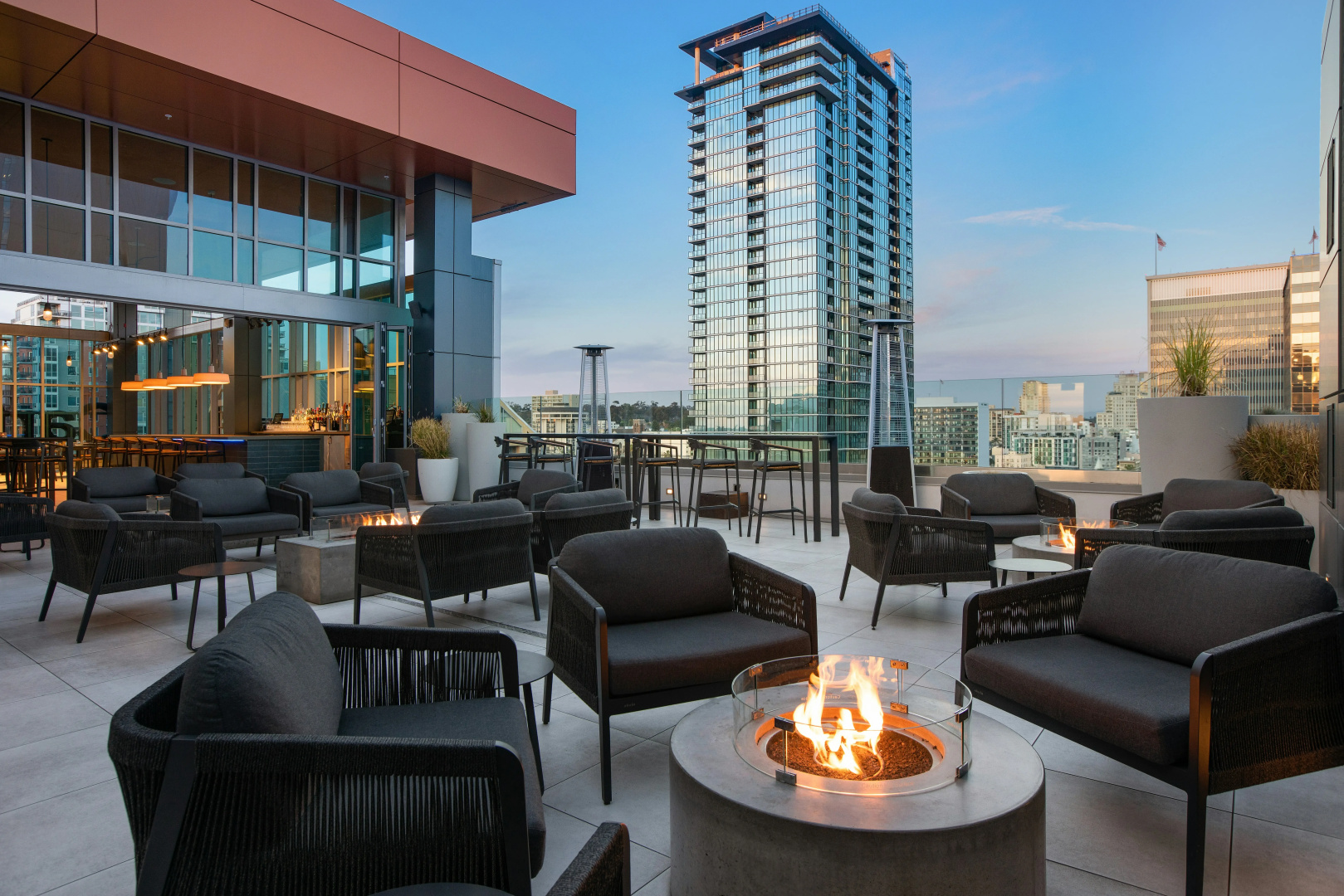 Foto - Carte Hotel San Diego Downtown, Curio Collection by Hilton
