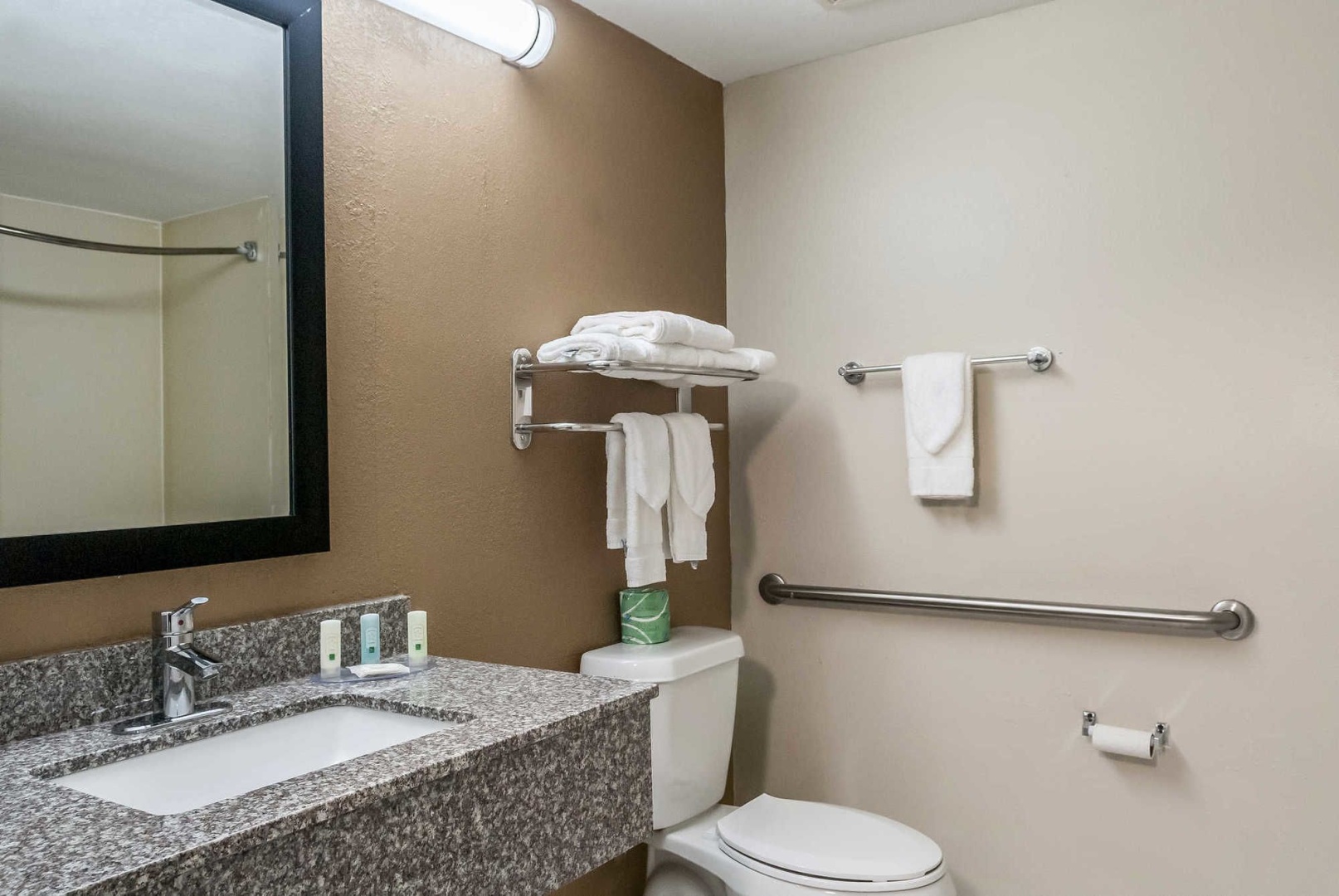 Photo - Trident Inn & Suites New Orleans