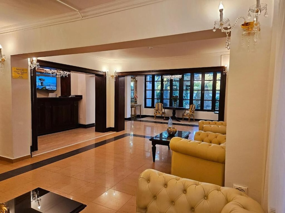 Photo - Hotel Royal Plaza