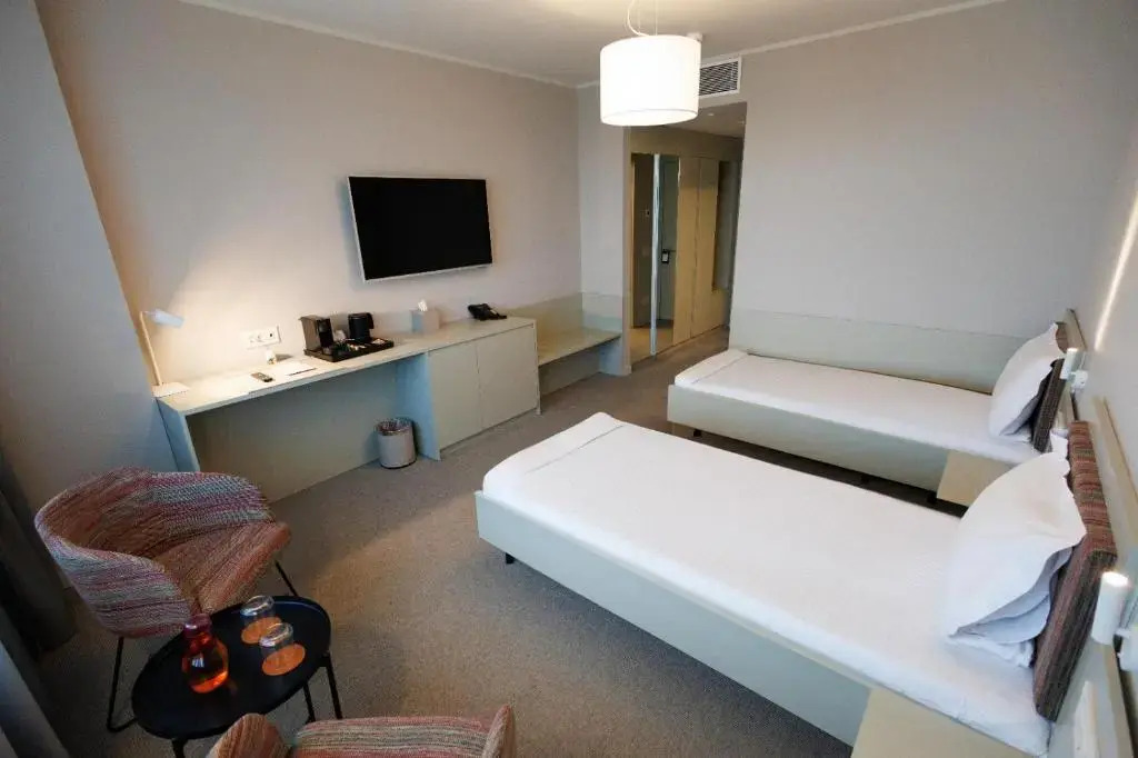 Photo - Millennium Hub & Hotel