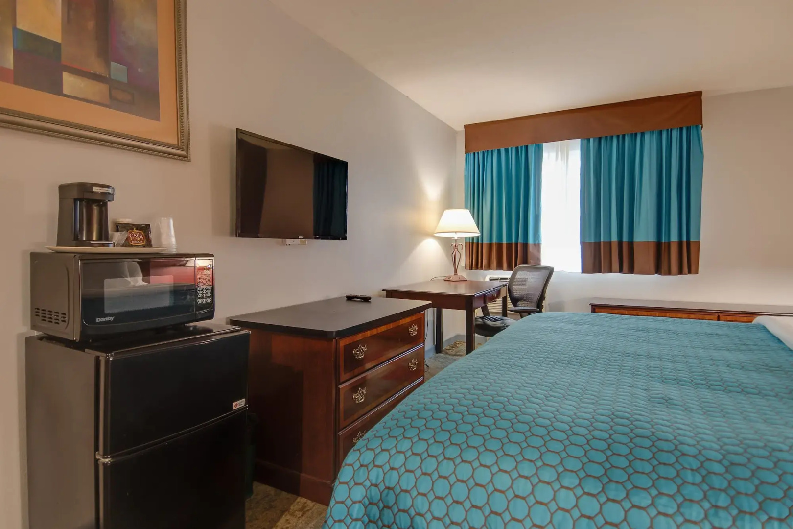 Photo - Vagabond Inn Executive Hayward