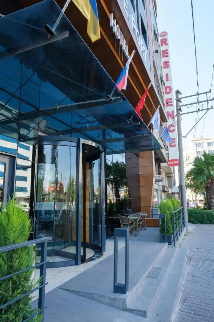 Photo - Best Western Izmir Hotel