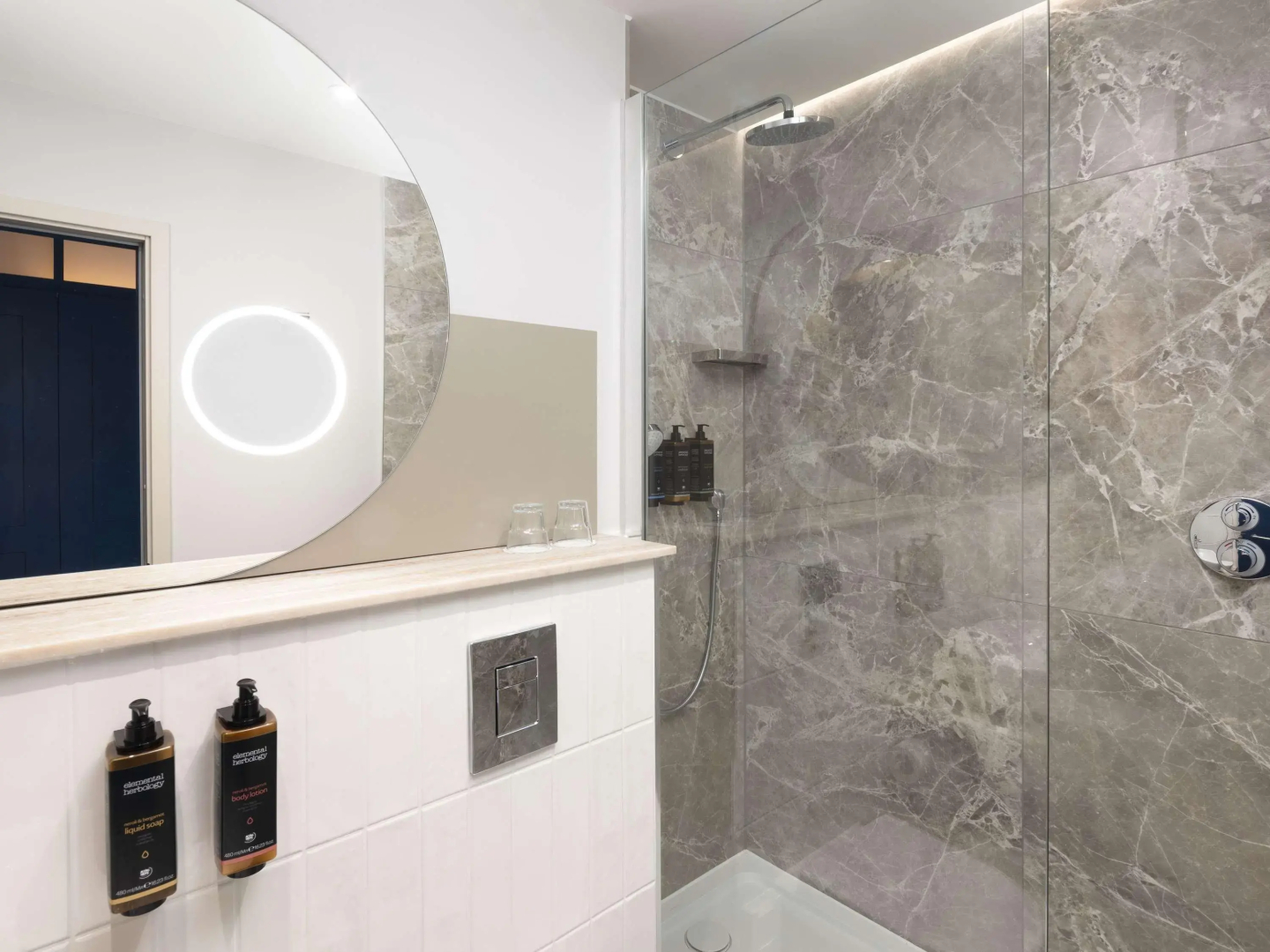 Photo - Mercure London Earls Court