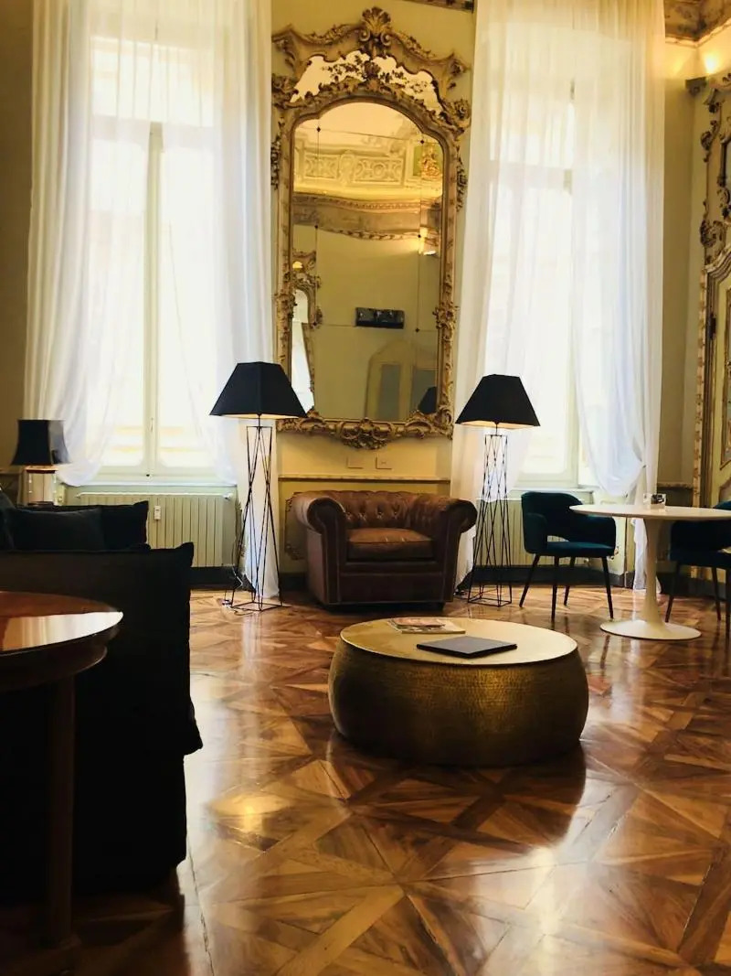 Photo - Royal Palace Hotel