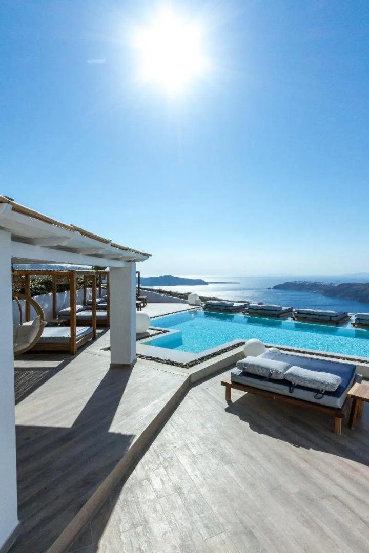 Photo - Amaze Suites