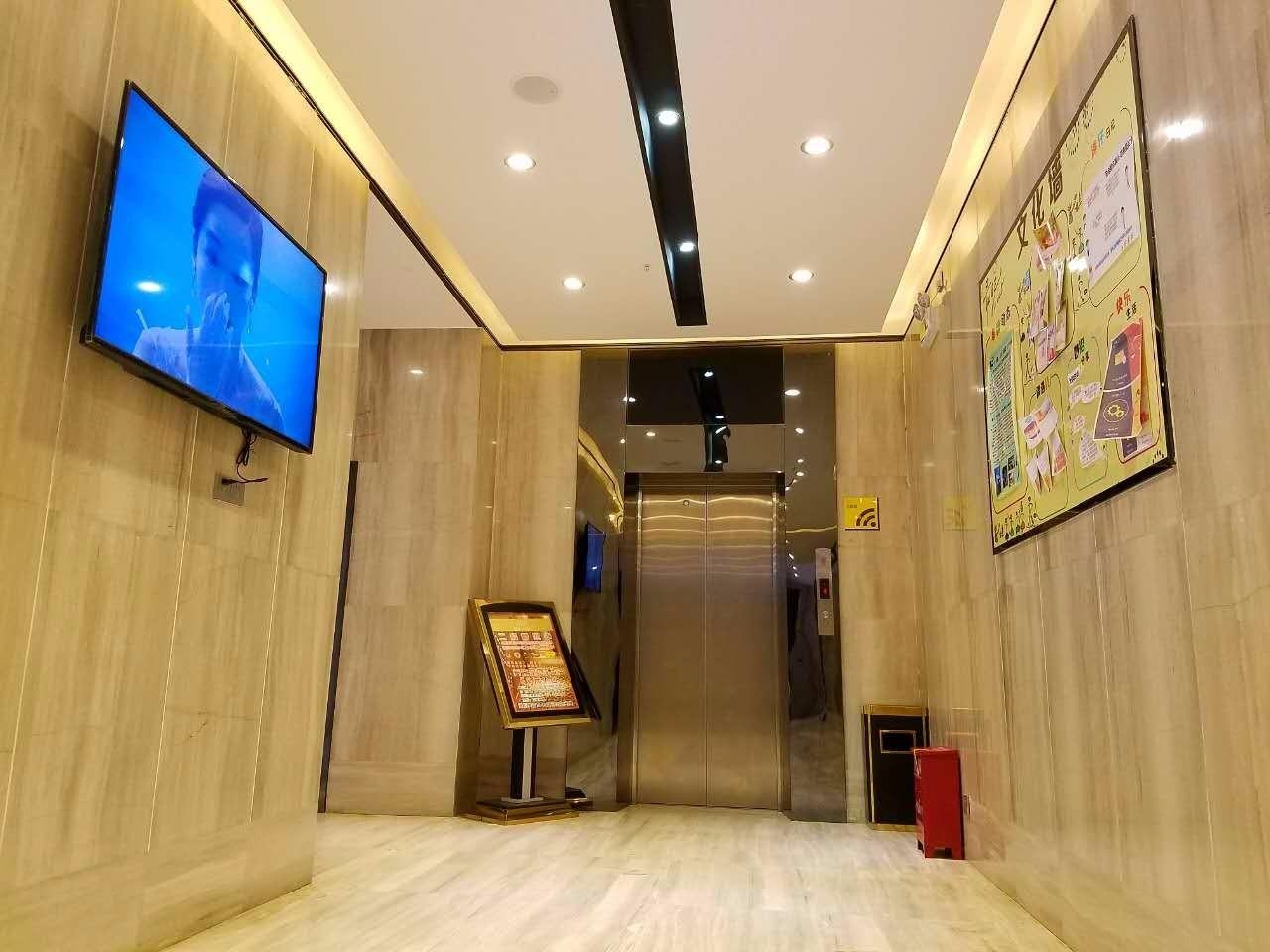 IU Hotels·Kunming Xishan Wanda Plaza Railway Station
