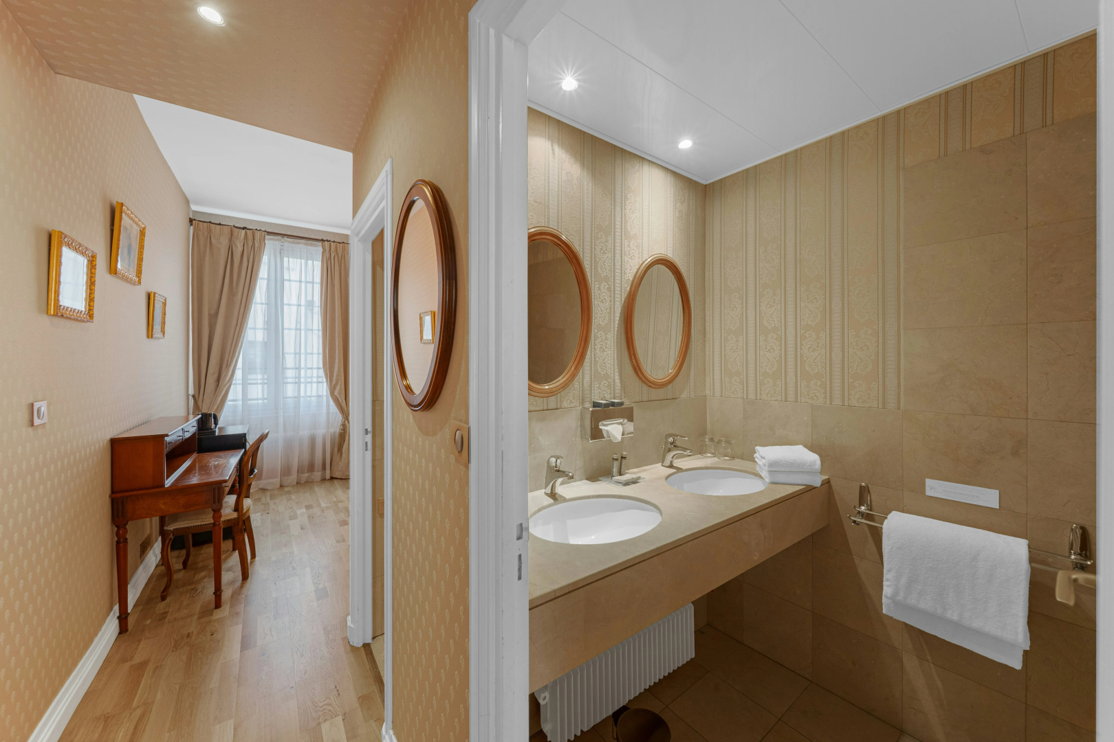 Photo - Hôtel de la Bretonnerie