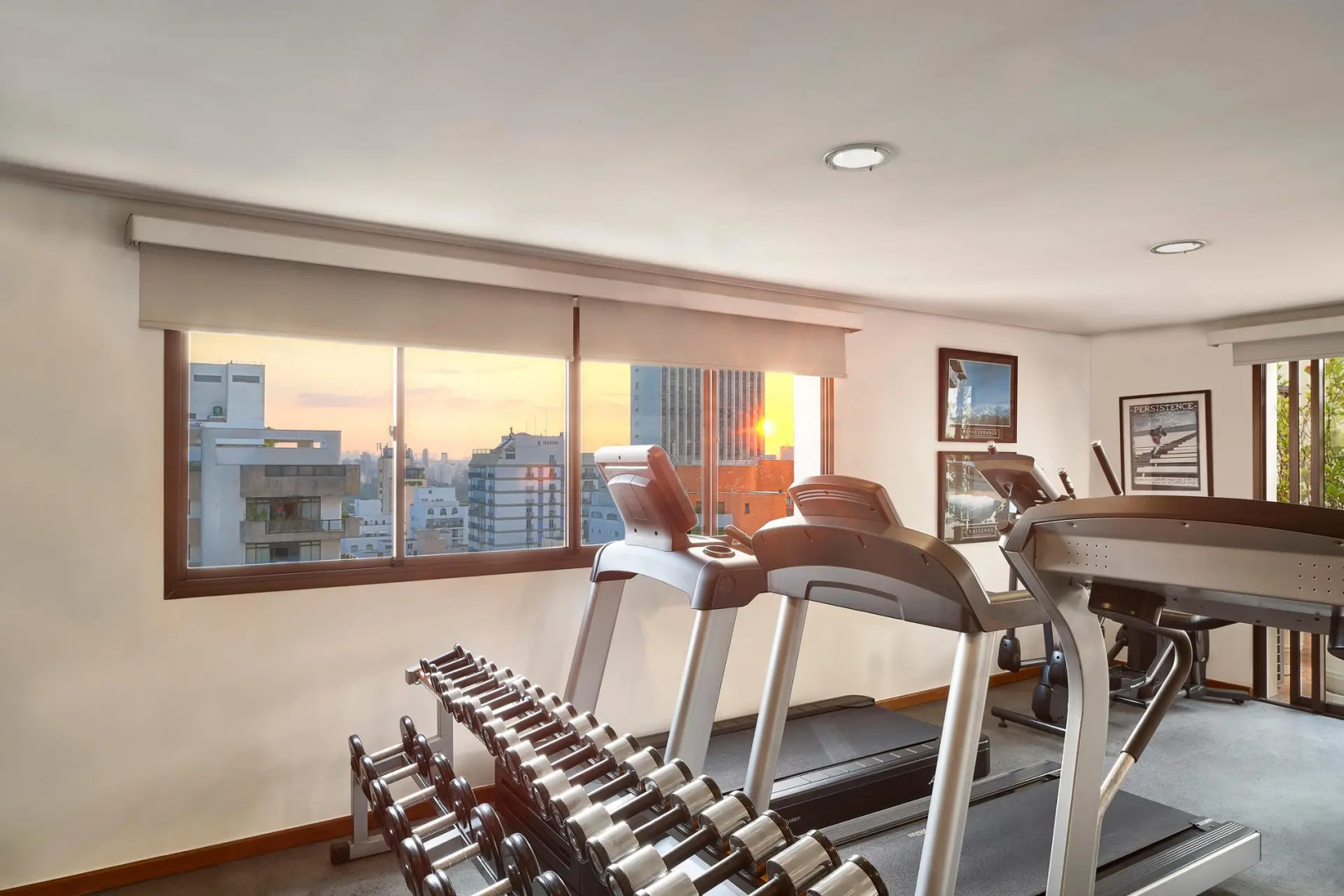 Foto - George V Casa Branca