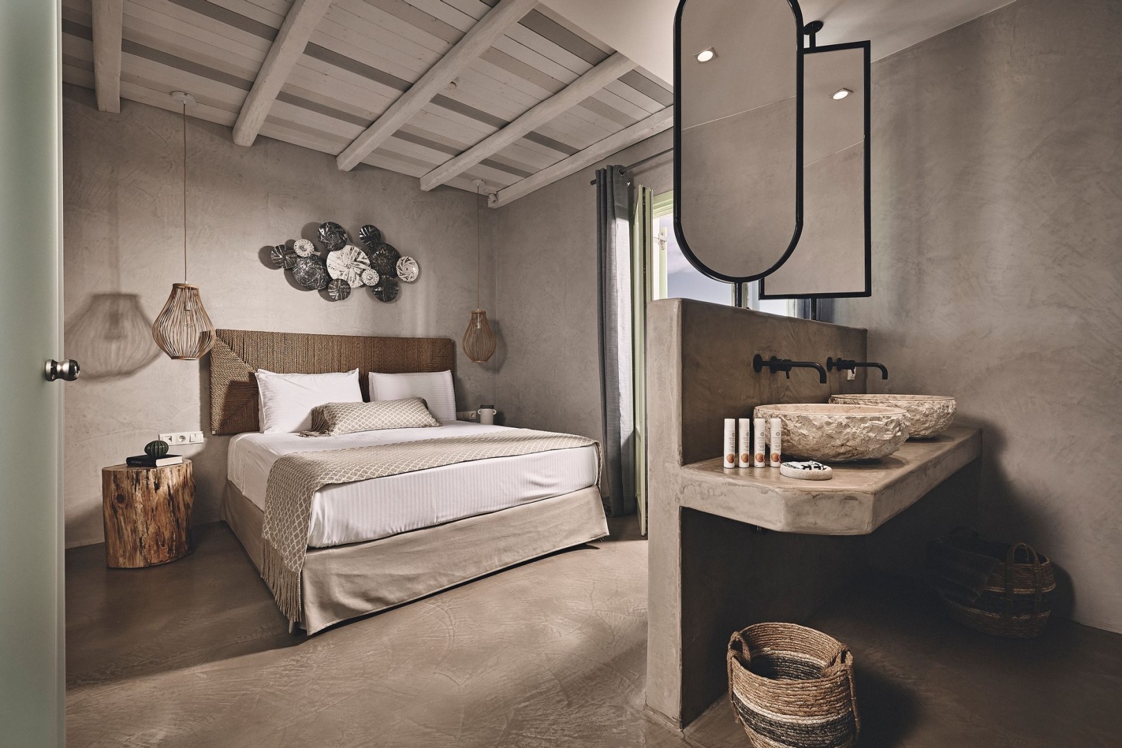 Noon Beyond Accommodation, Bild 2 von 16