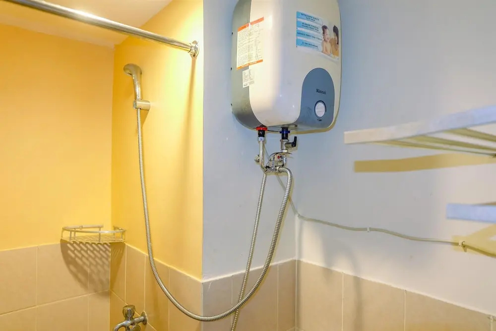 Podomoro Golf View 2BR Apartment near Exit Tol Cimanggis