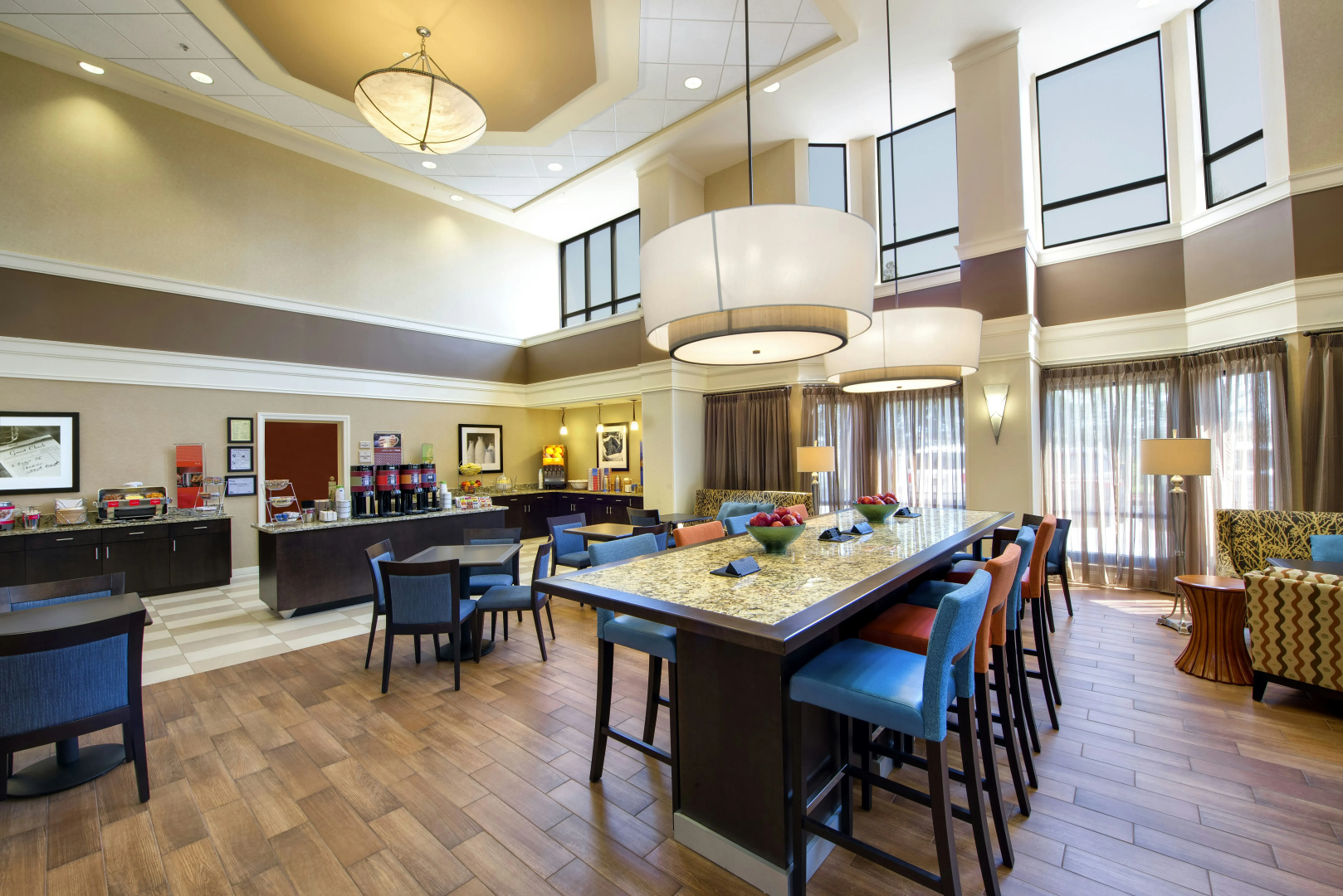 Photo - Hampton Inn & Suites Atlanta Airport North I-85