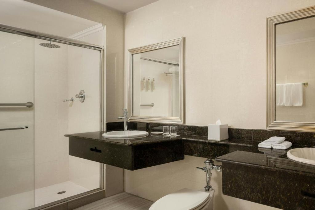 Photo - Renaissance Panama City Hotel