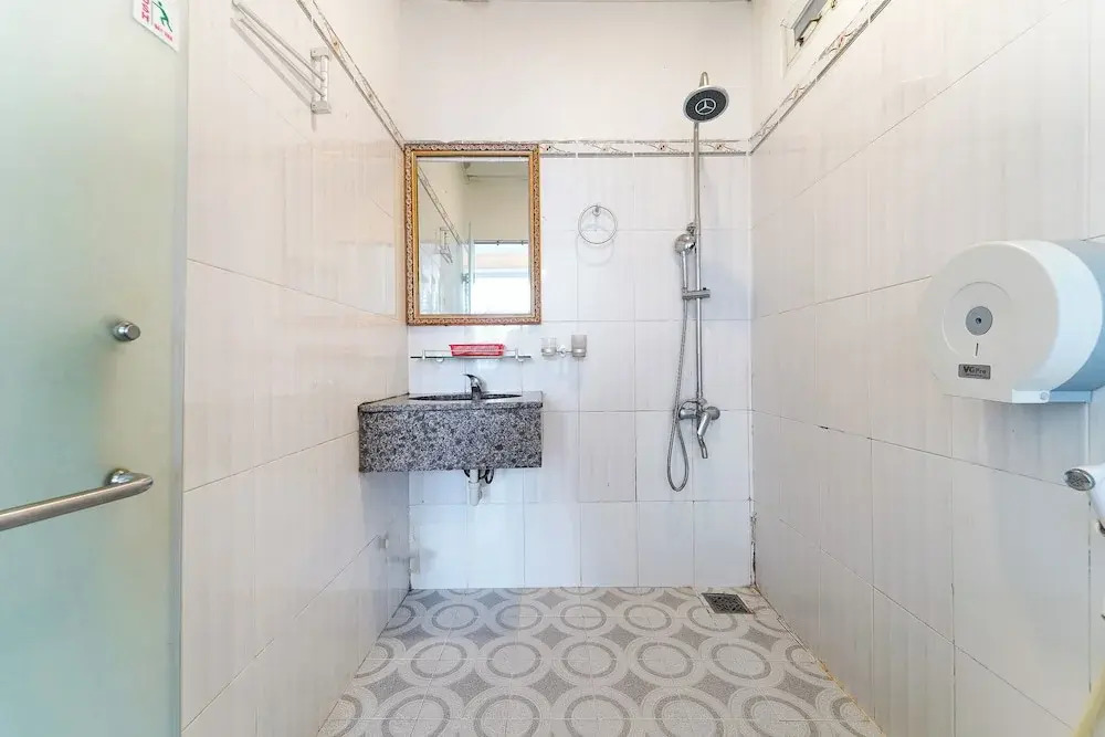 Photo - Collection O Eva Hotel District 8 Near Ben Thanh Market