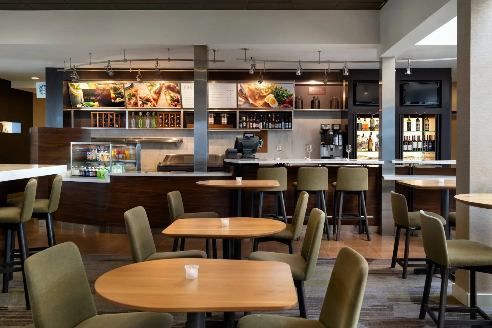 Photo - Courtyard by Marriott Fresno