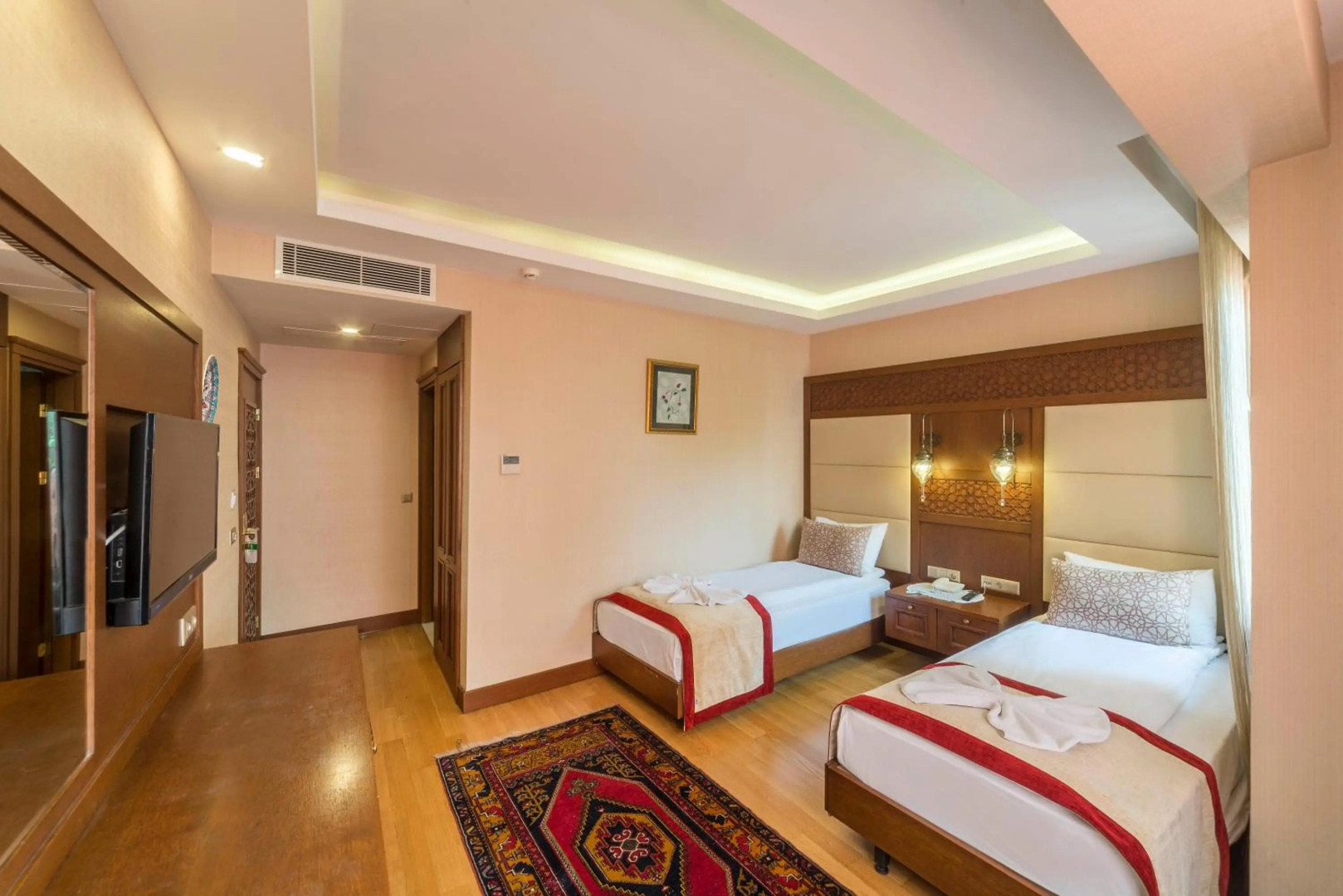 Foto - Lalinn Hotel