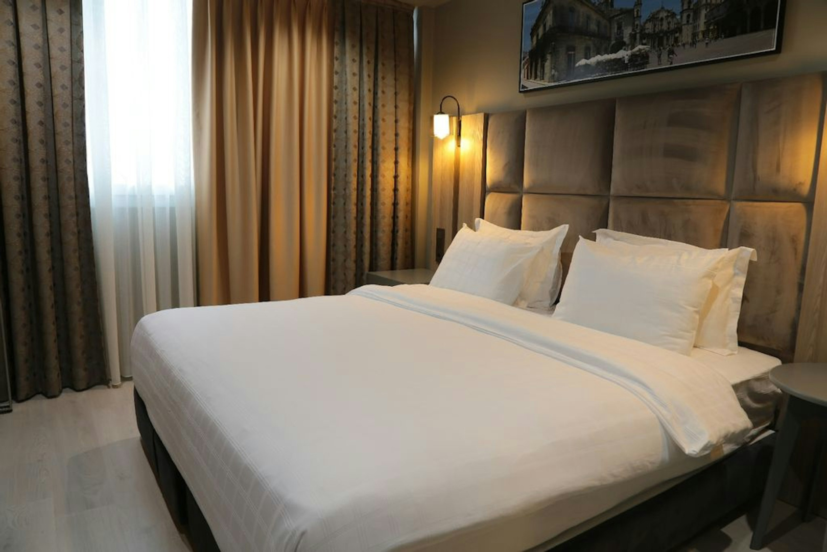 Photo - Pasaport Pier Hotel
