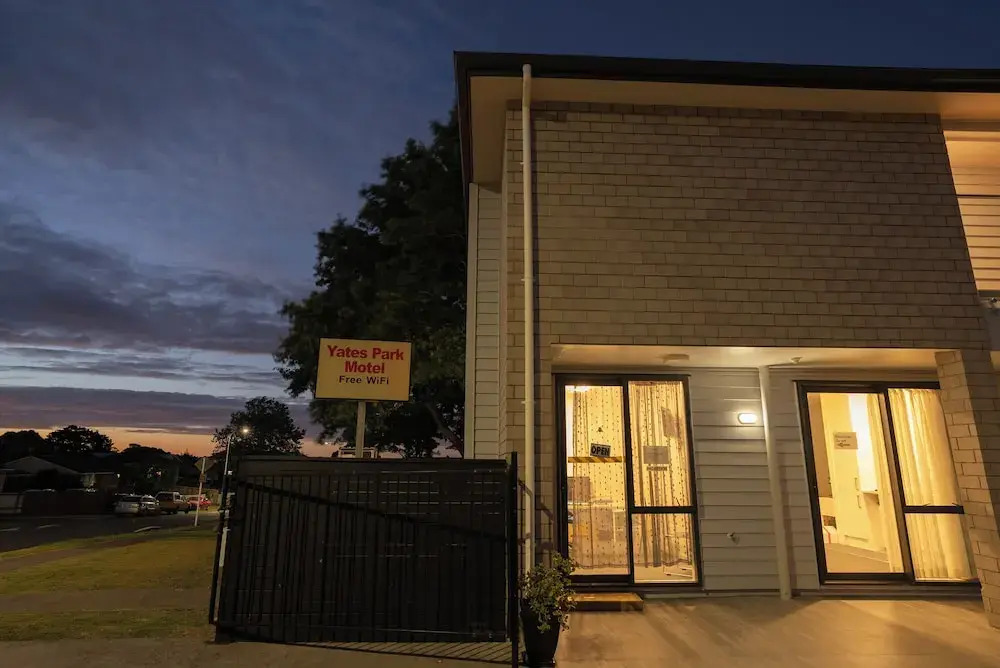 Photo - Yates Park Motel