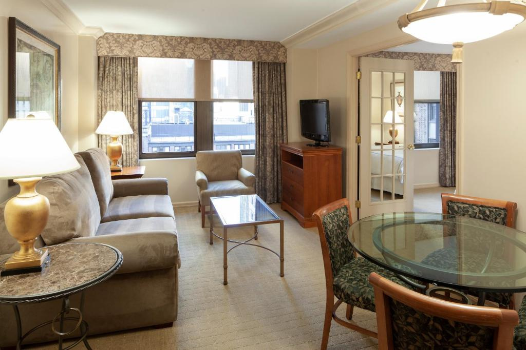Photo - The Manhattan Club