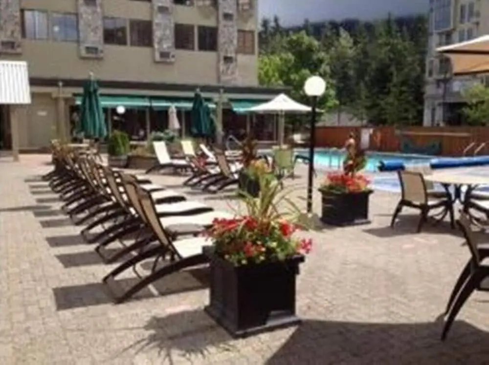 Foto - Mountain Side Hotel Whistler by Executive