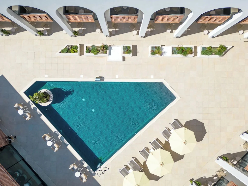 Photo - Mercure Conacul Cozieni