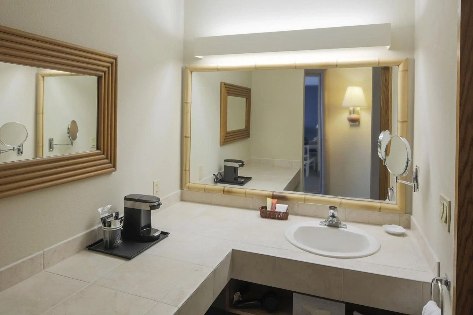 Foto - Bay Club Hotel and Marina