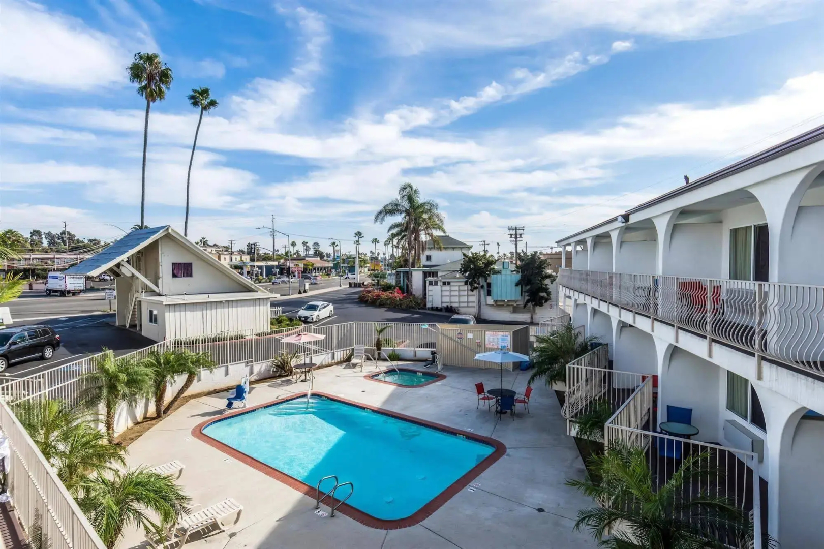 Photo - Pacific Inn