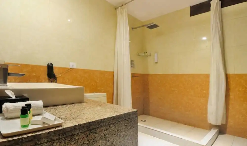 Foto - Hotel Ambrosia by Zenith - A-217, Road No 6, Block RZ, Mahipalpur