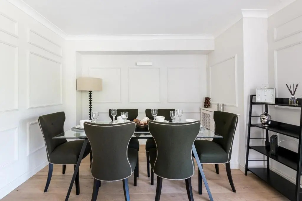 Photo - Buckingham & Lloyds