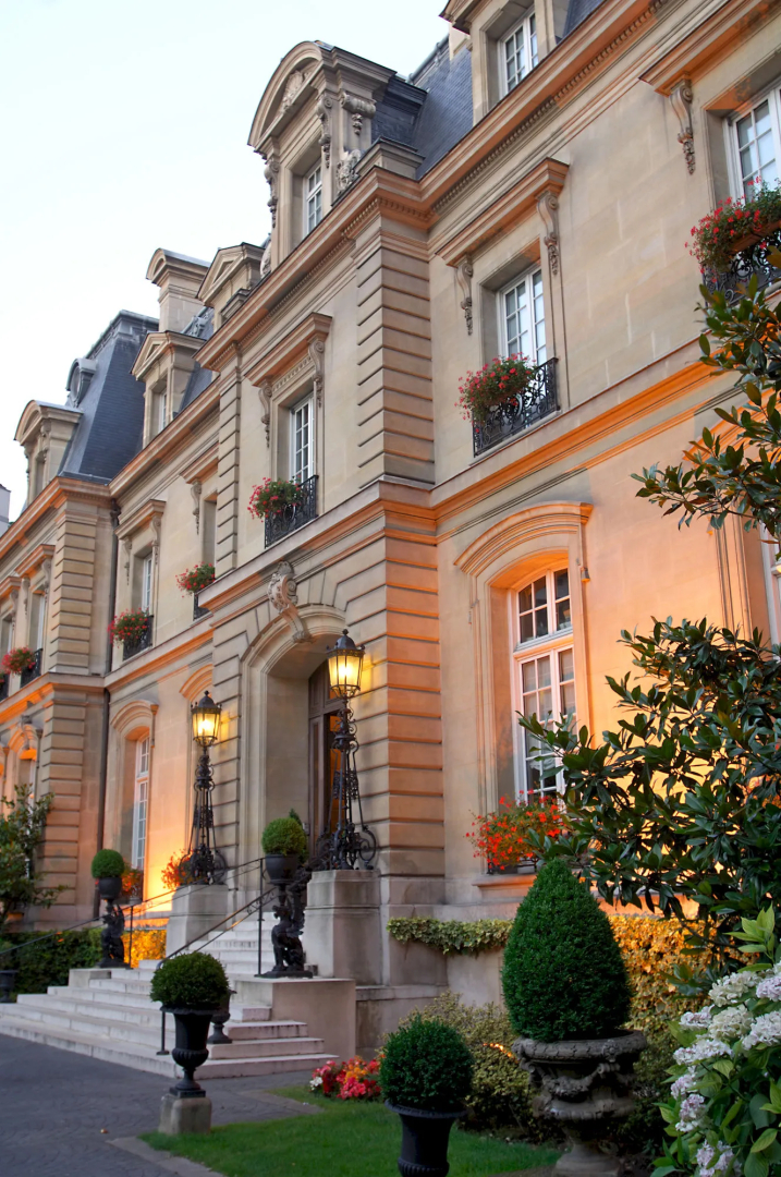 Photo - Saint James Paris