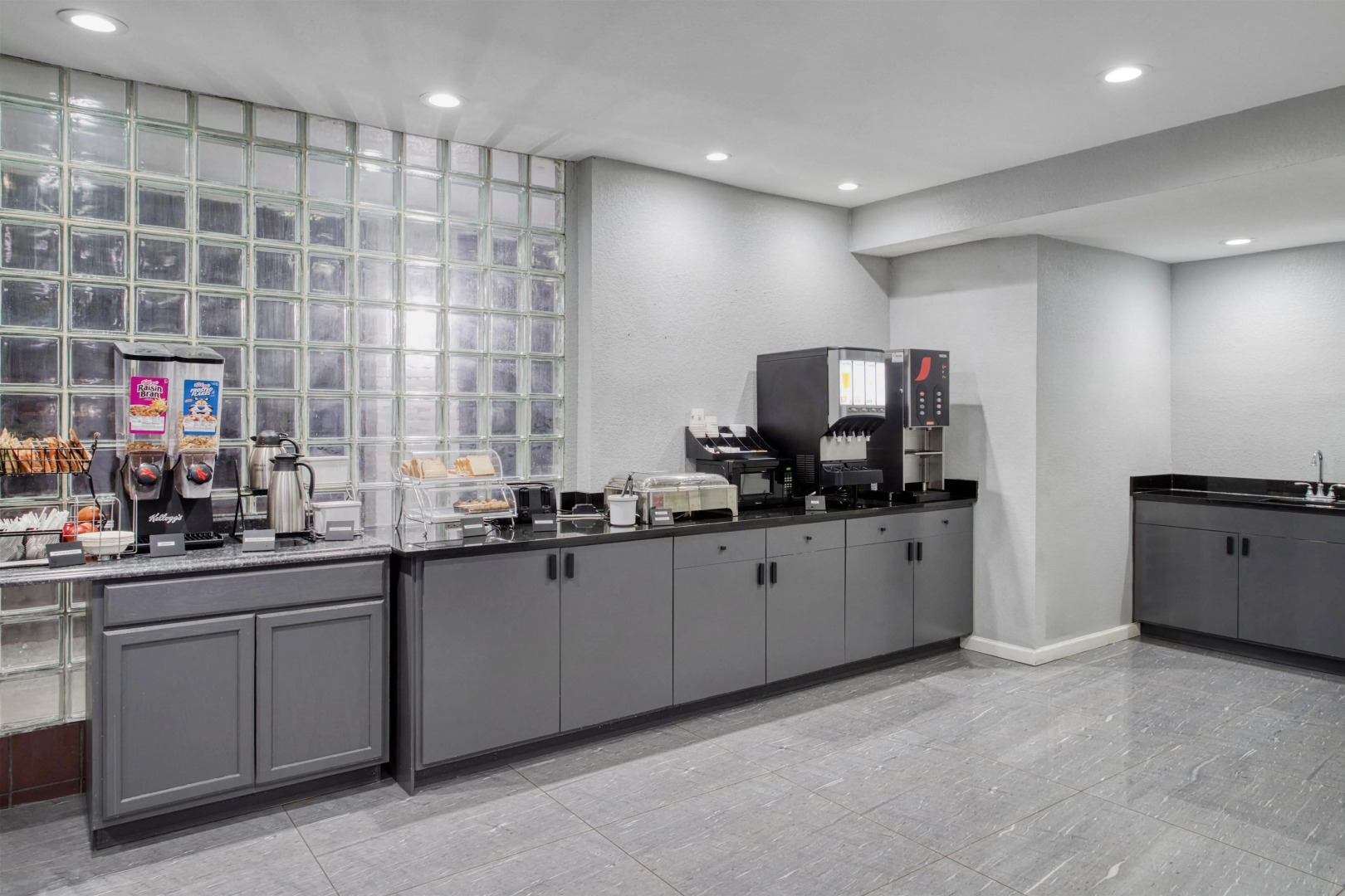 Photo - SureStay Hotel by Best Western Spring North Houston