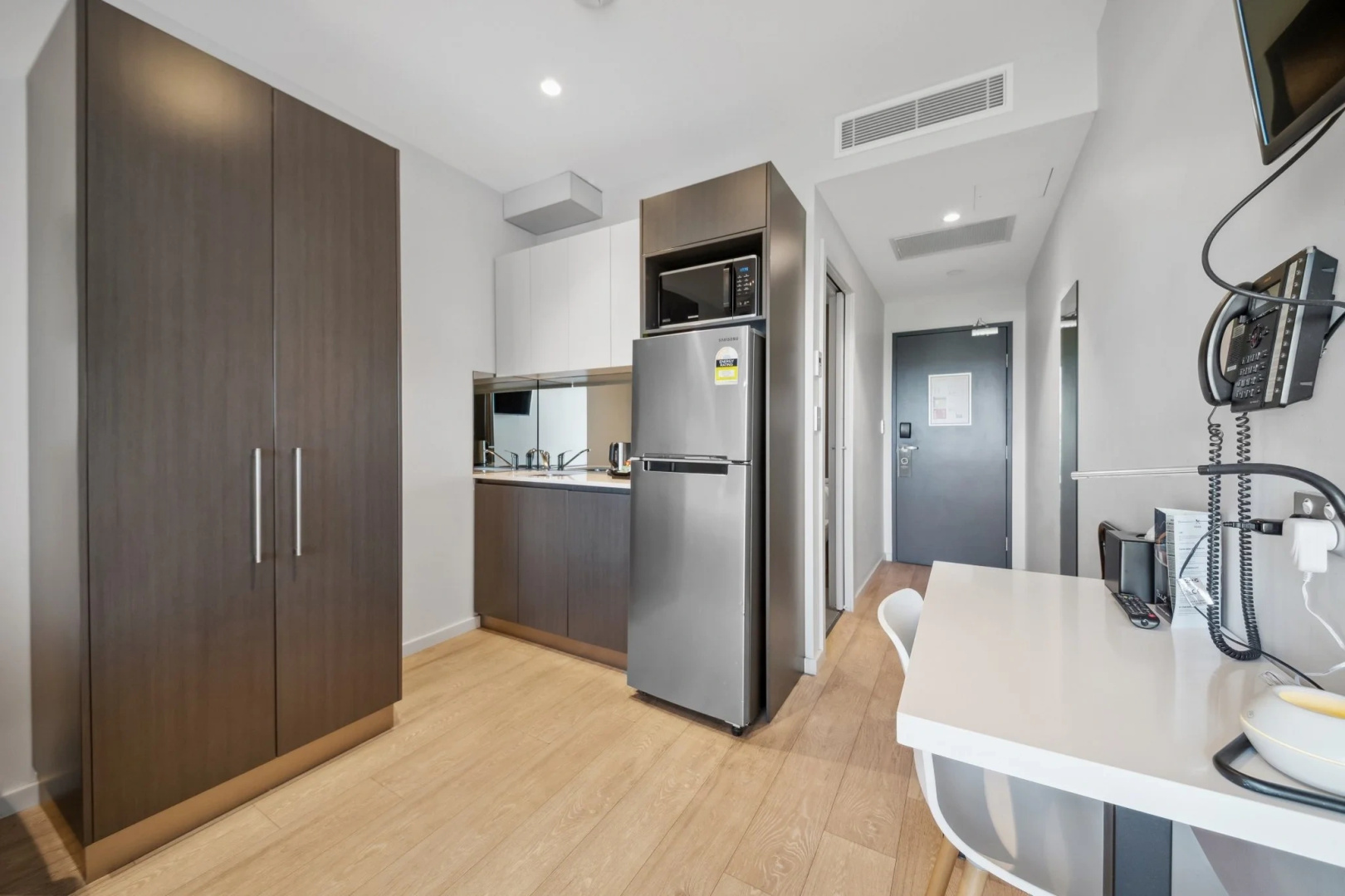Photo - Studio 8 Residences - Top Ryde