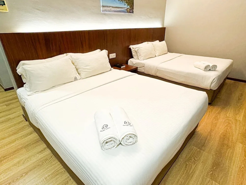 Emart Hotel Riam Sdn Bhd