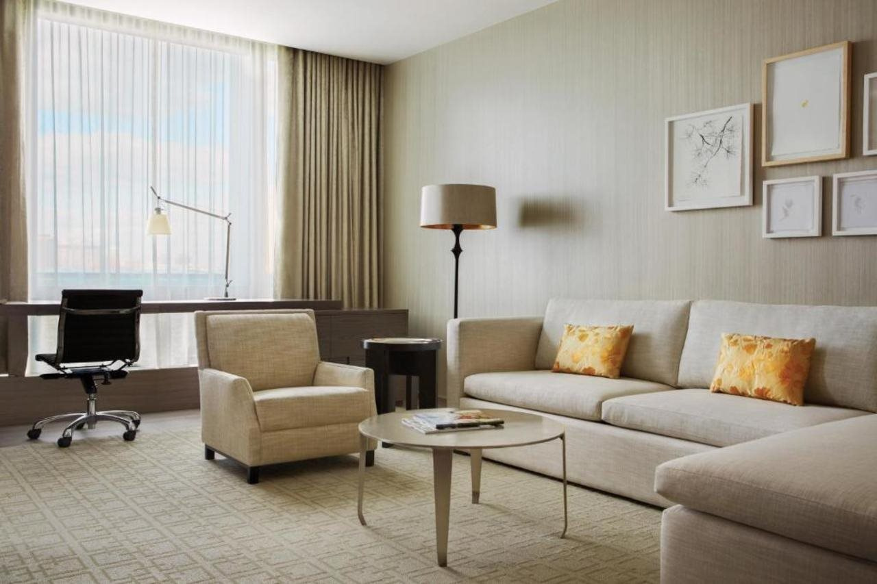 Photo - Four Seasons Hotel Toronto