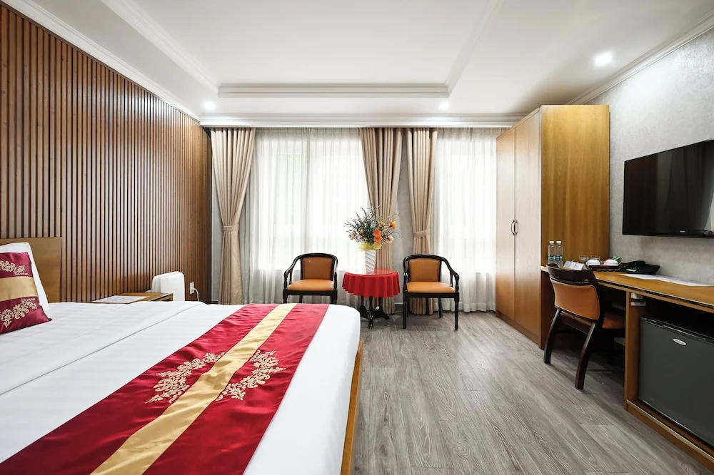 Photo - The River Park Hotel