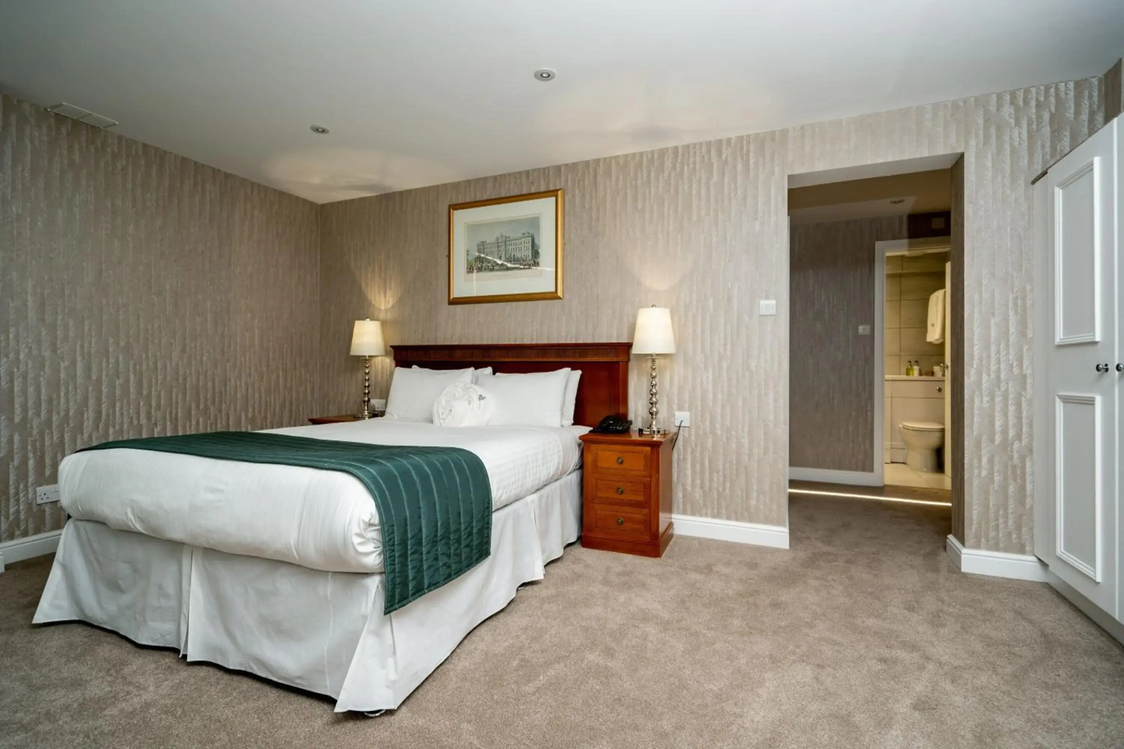 Photo - The Clarendon Hotel