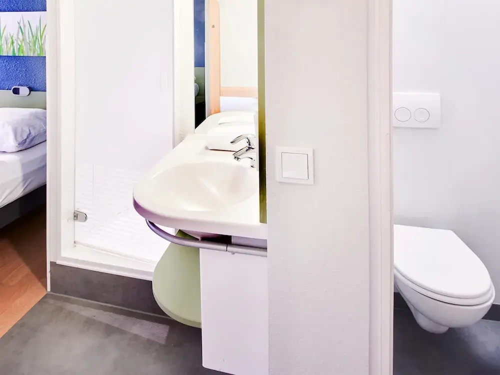 Photo - B&B HOTEL Würzburg-Ost