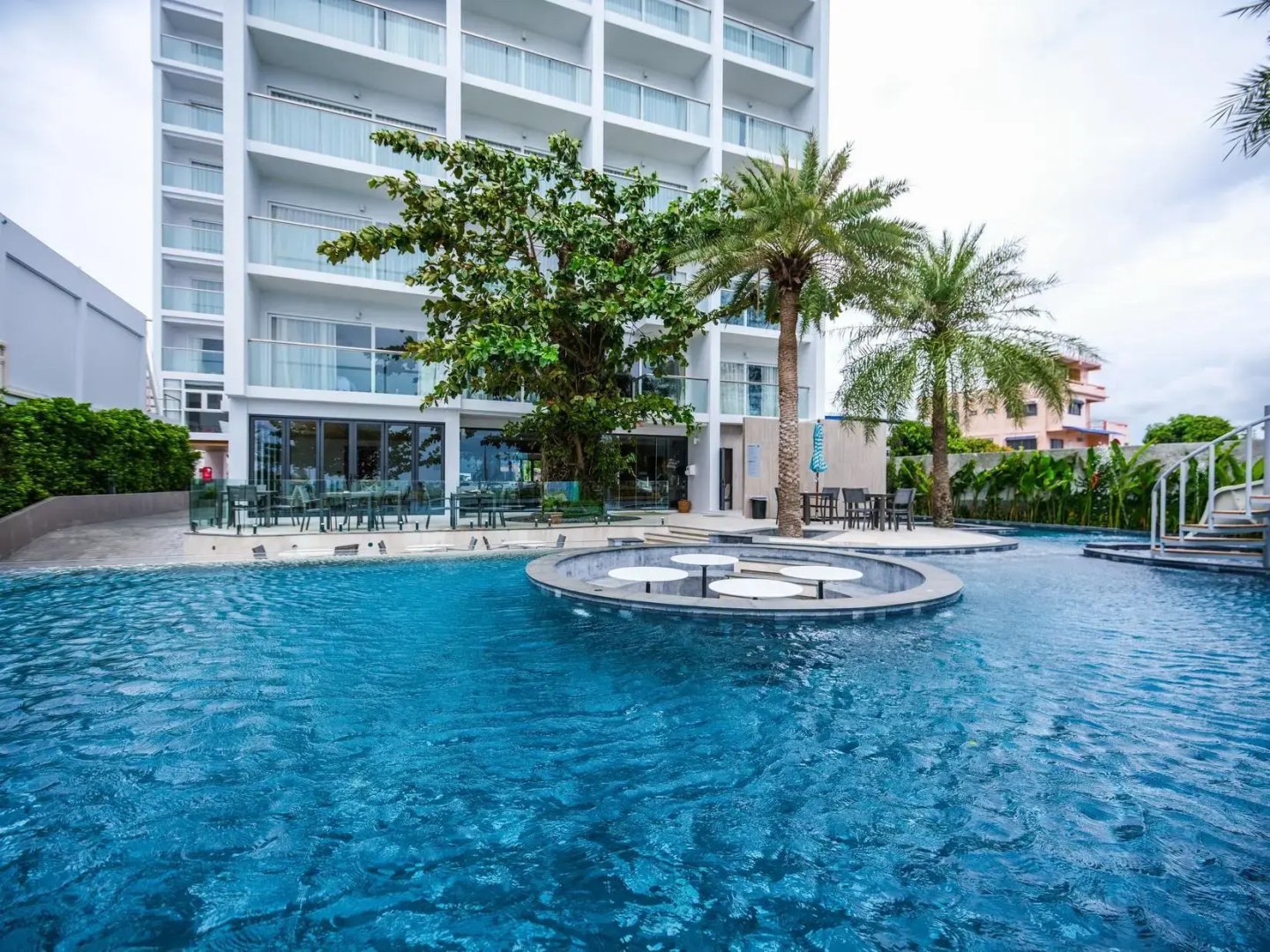 Photo - Worita Cove Hotel