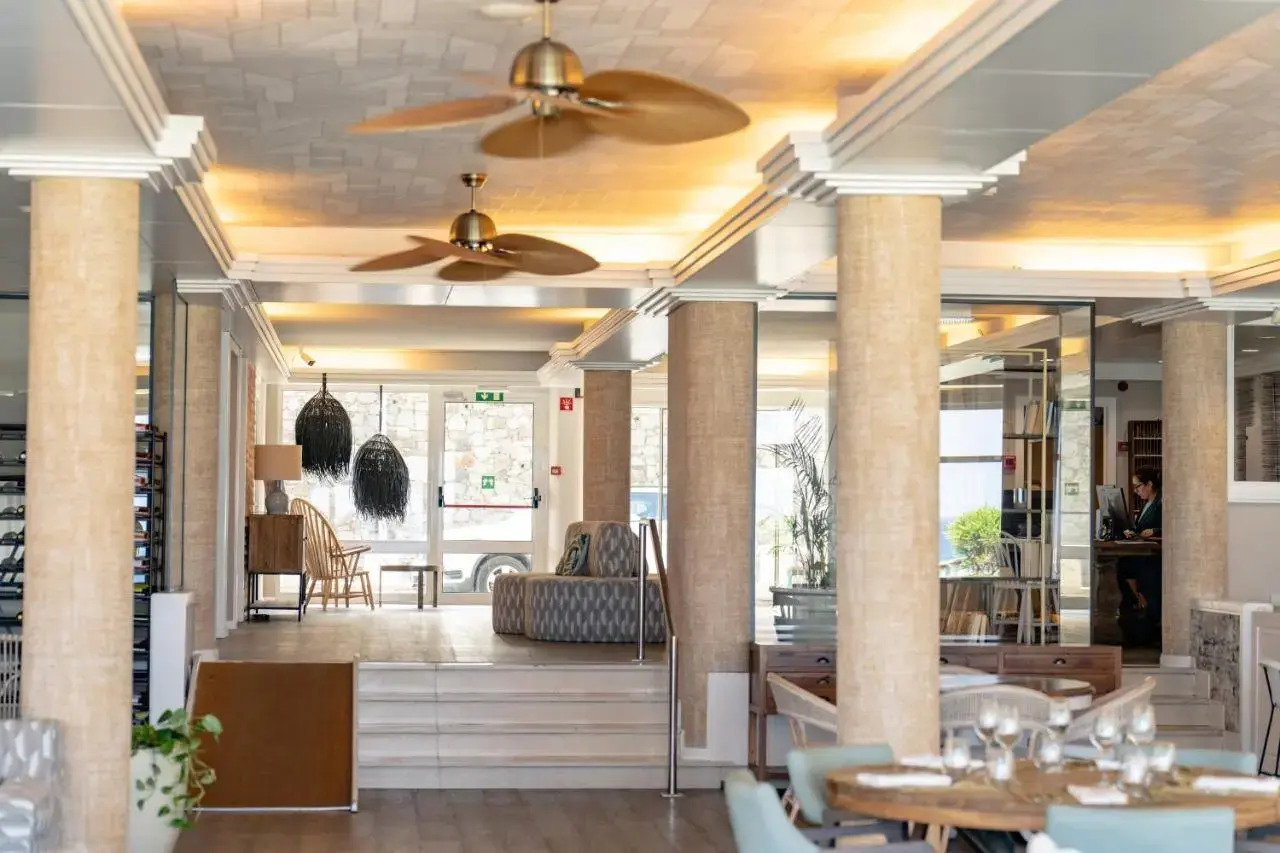 Photo - Vila Baleira Suites