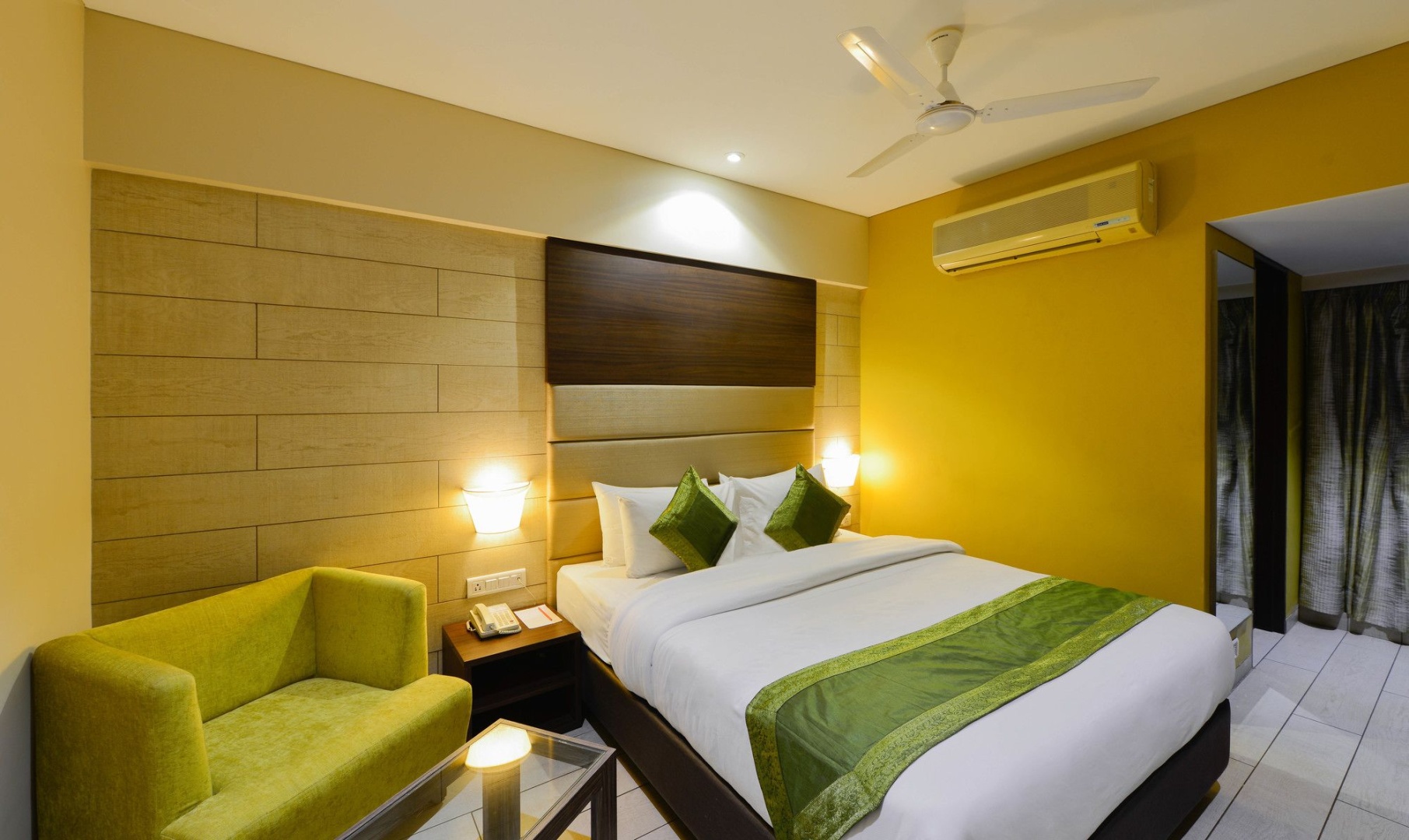Click Hotel Vadodara