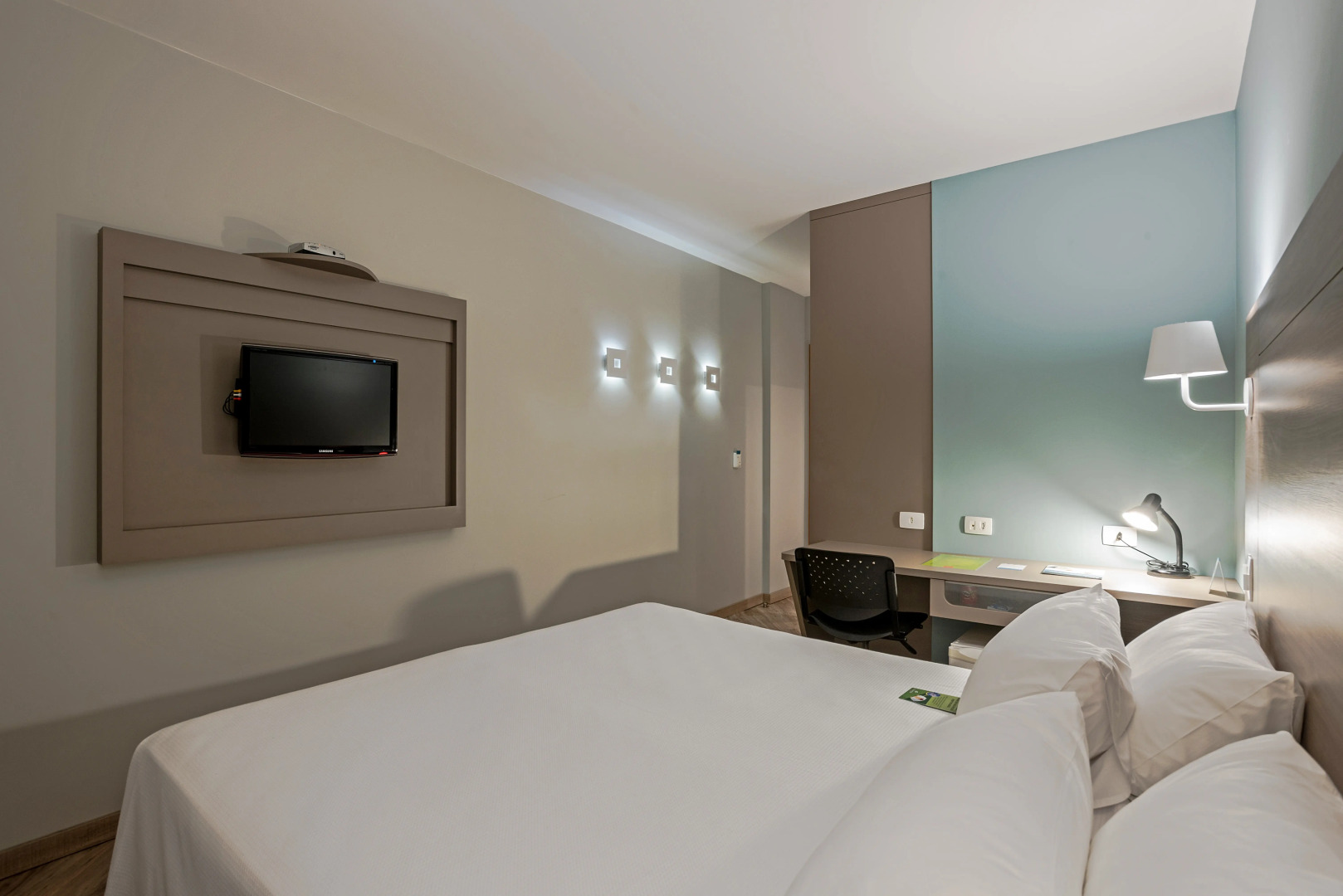 Photo - Slim Hotel Curitiba Alto da XV