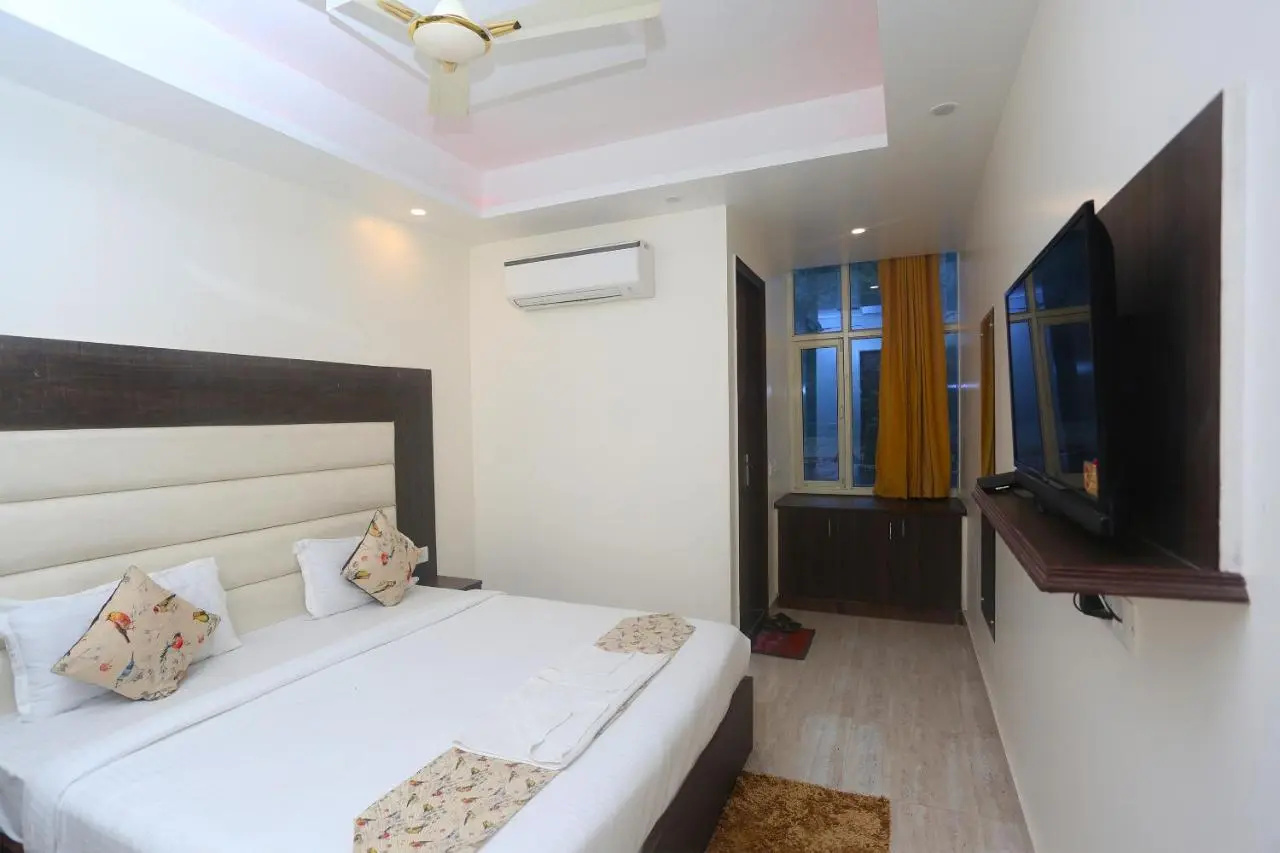 Photo - Hotel The Raj Palace