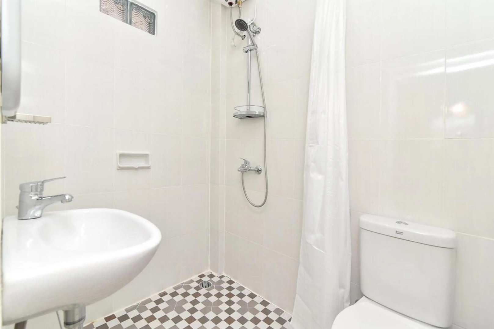 Foto - RedDoorz Plus near Jalan Imam Bonjol Denpasar