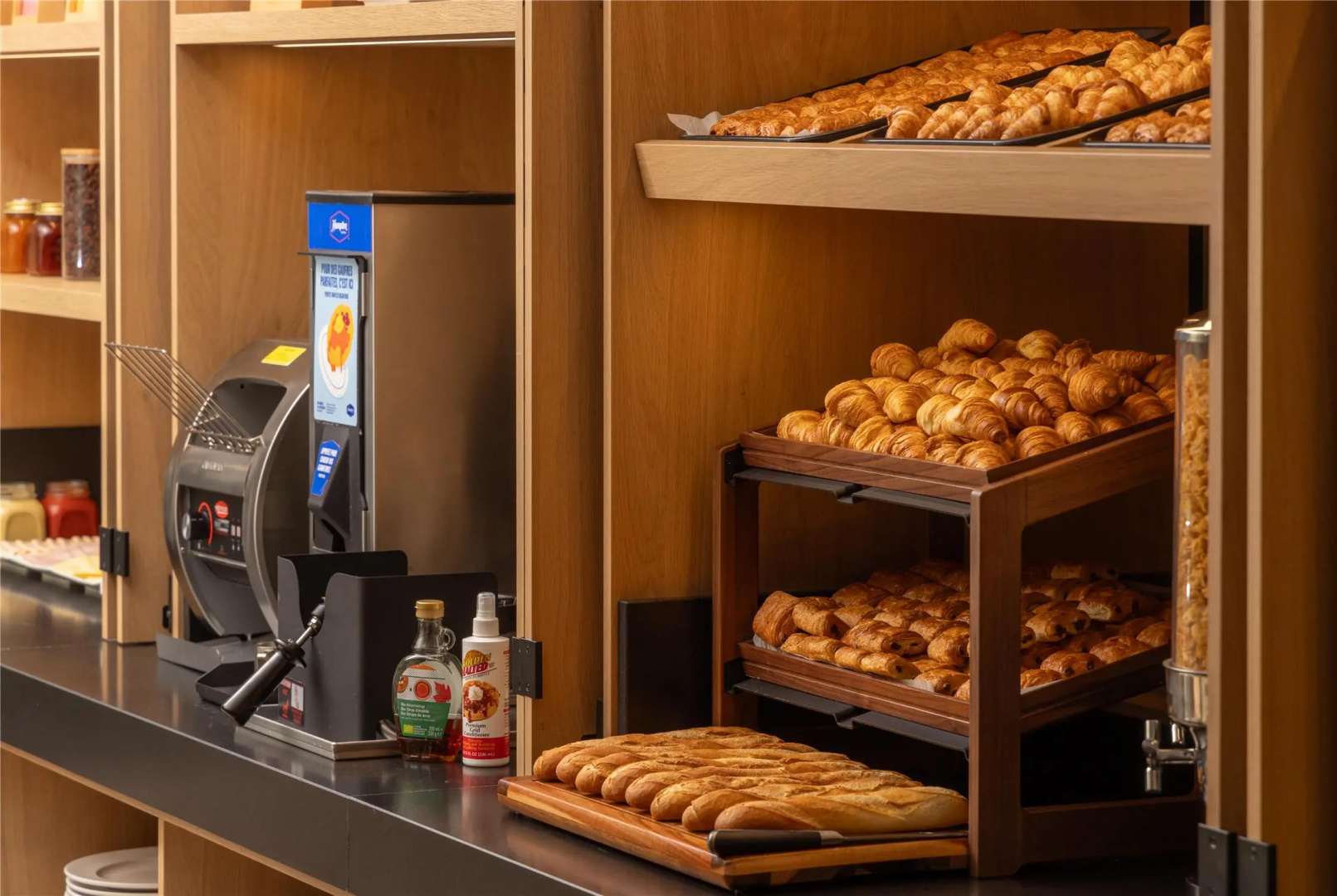 Photo - Hampton By Hilton Paris Saint Ouen