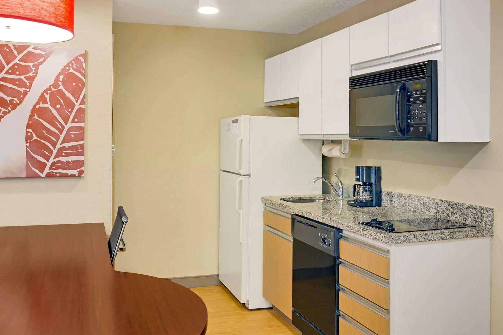 Photo - MainStay Suites Orlando Altamonte Springs