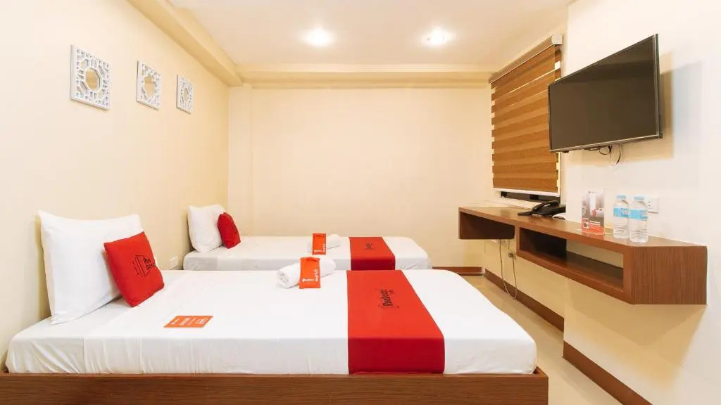 Foto - RedDoorz Plus near Uptown BGC Mall