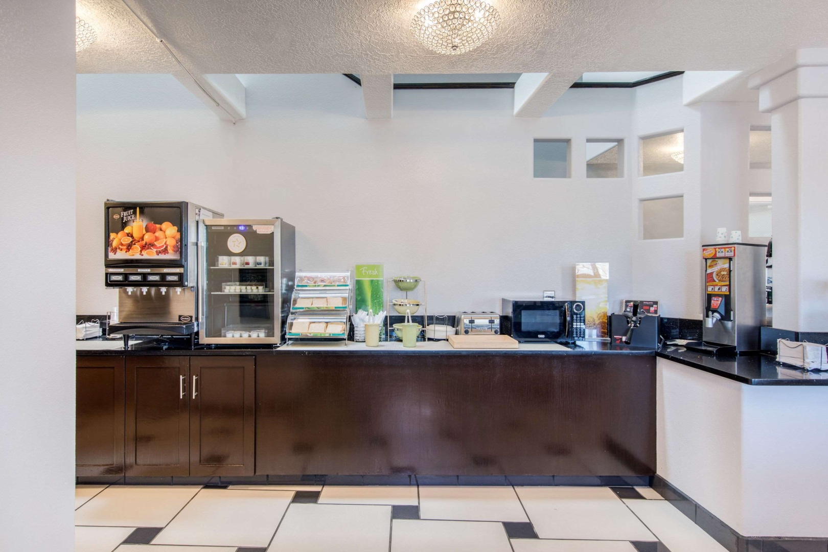 Photo - Quality Inn & Suites Albuquerque North near Balloon Fiesta Park