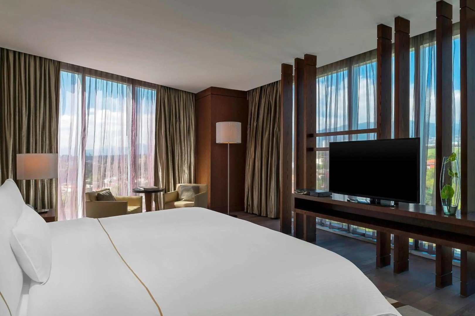 Photo - The Westin Santa Fe, Mexico City