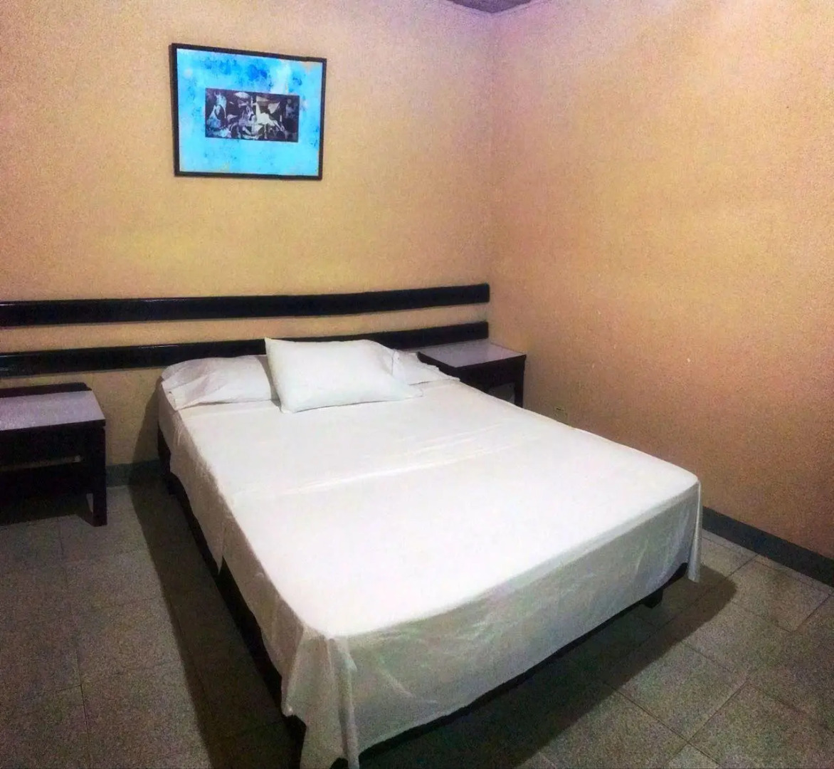 Photo - Hotel Toledo FL